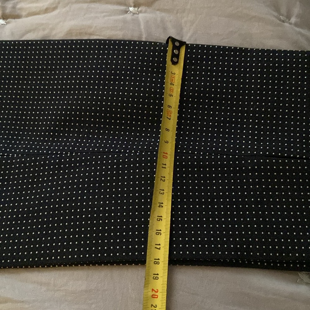 Pants - Picture 5 of 6